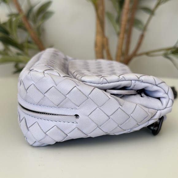 Authentic BV Nappa Intrecciato Small Chain Crossbody - Picture 6 of 13